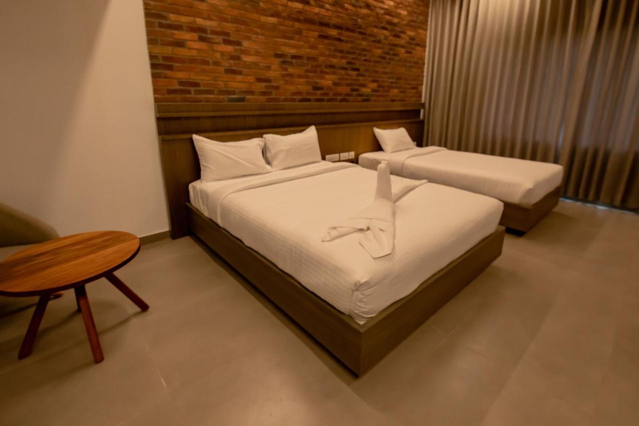 Rathna Residency - Near Us Consulate Hotel Madras Buitenkant foto
