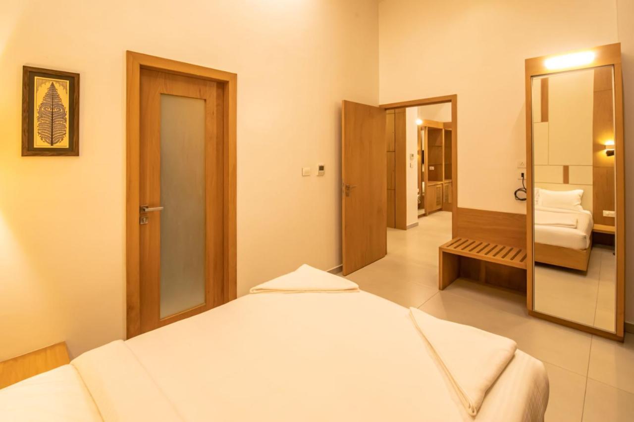 Rathna Residency - Near Us Consulate Hotel Madras Buitenkant foto
