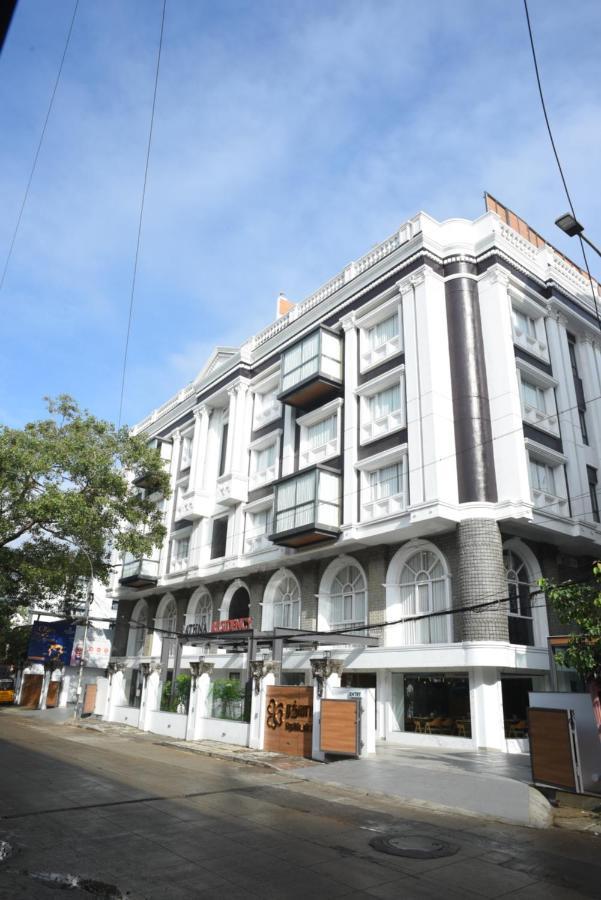 Rathna Residency - Near Us Consulate Hotel Madras Buitenkant foto