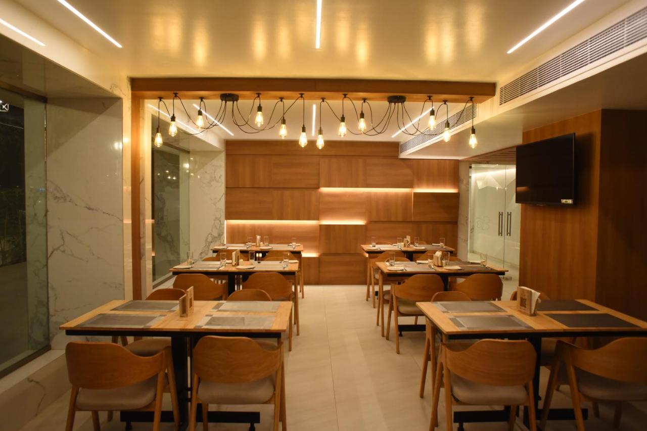 Rathna Residency - Near Us Consulate Hotel Madras Buitenkant foto